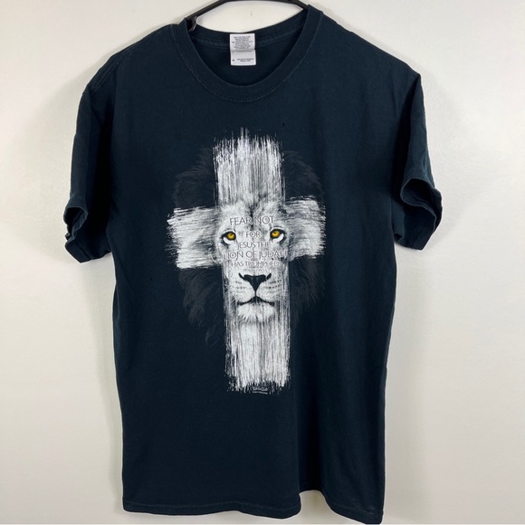 Fear Not For Jesus Lion Of Judah Triumphed T-Shirt Religious Jesus Tee Y2ks Sz M - Picture 1 of 16
